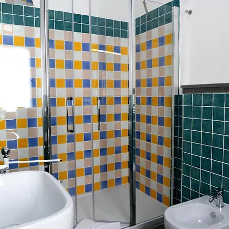 Noon 3* אלגהרו